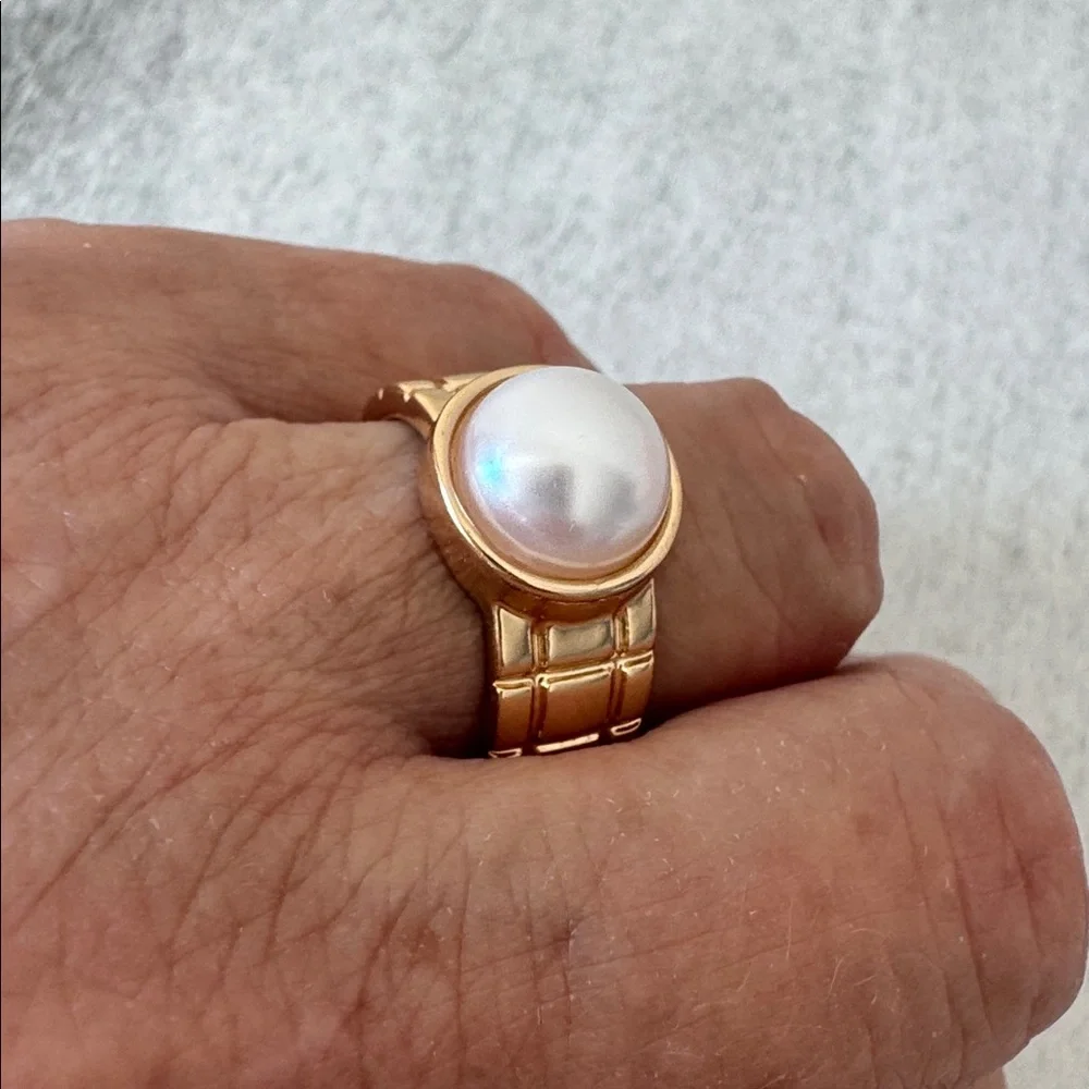 N/A gold tone